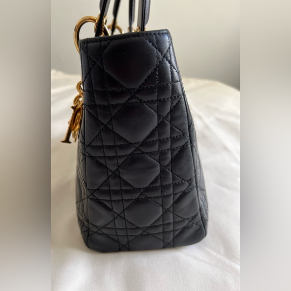 ❌❌SOLD❌❌Authentic Christian Lady Dior Medium Lambskin Handbag - Picture 9 of 16